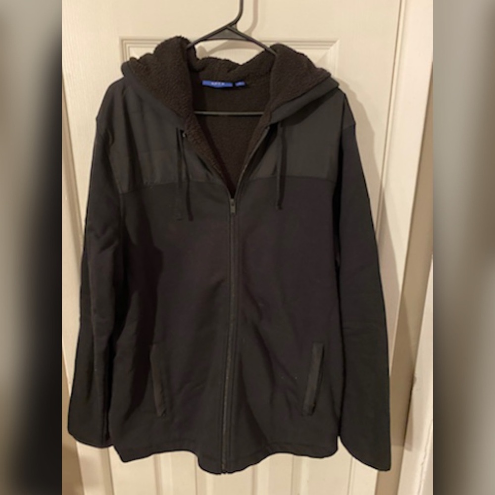 Apt. 9 black men's zip up hoodie